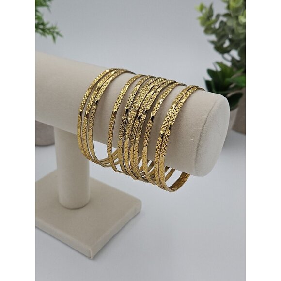 Lot Of 11 Gold Tone Bangle Bracelets - Picture 5 of 5